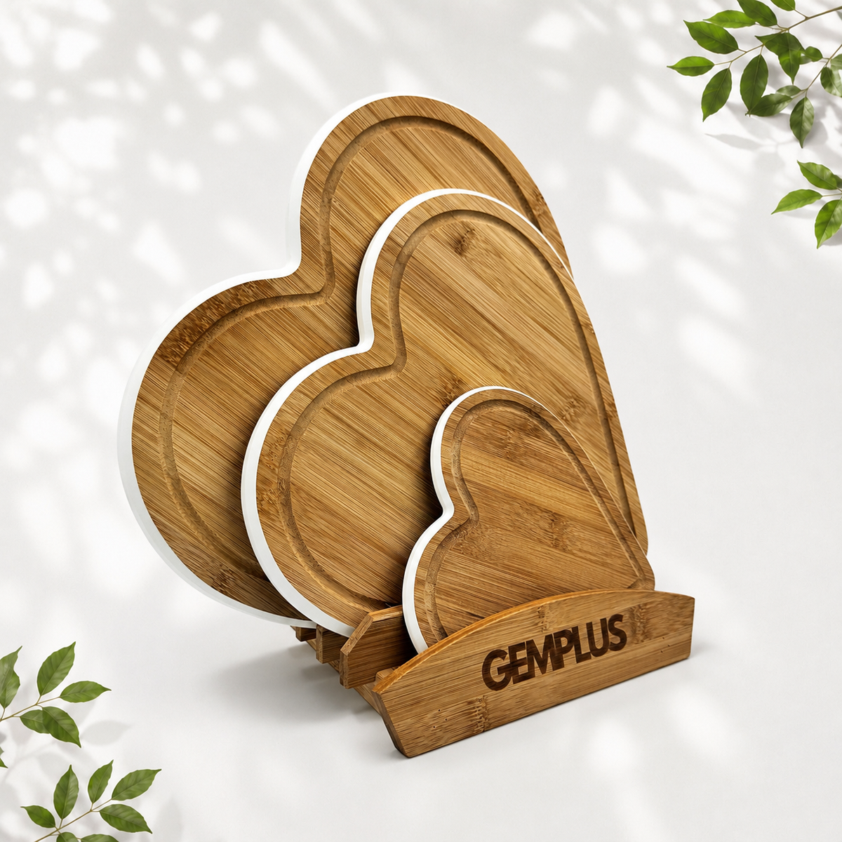3 Heart Bamboo Chopping Boards with Stand, White