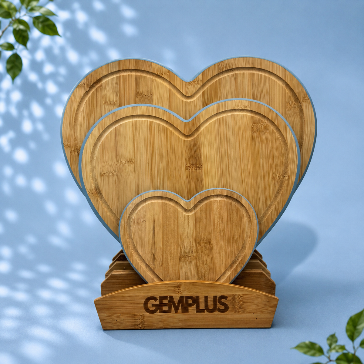 3 Heart Bamboo Chopping Boards with Stand, Blue